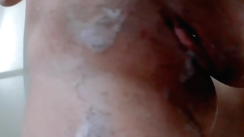 変態貧乳ヤリマン不倫人妻の中出し三昧の２日間。part2【素人中出しハメ撮り】舞30代中出し大好きパイパン主婦。