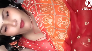 हिन्दी ऑडियो में वाइफ को बेस्ट फ्रेंड्स ने पेल दिया