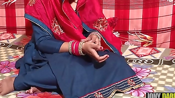 Newly married bhabhi ke 2-2 pati, ek se din me chudayi aur doosre se raat mein thukayi clear hindi dirty talk