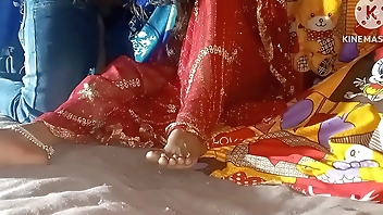 इंडियन देसी भाभी गांव की देसी लड़के  के साथ