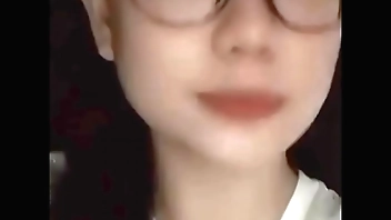 Tết năm mới đụ em gái Nguyễn Vy sướng cặc