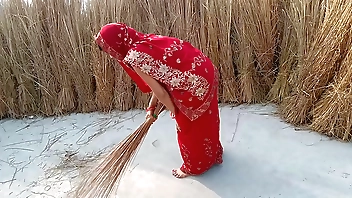 Indian xxx maid wife outdoor fucking