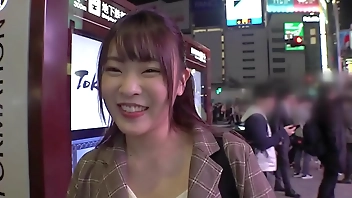 デカ尻！ムチ脚！その下半身、凶暴につき…チンビン神降臨！！SEXするならこういう女が絶対いい！！お尻も胸もGカップなマシュマロ美女！！