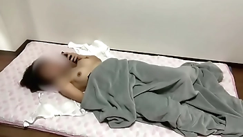 When I was watching an erotic novel, I felt like watching a naughty video, so I put my hand inside my pants under the futon...