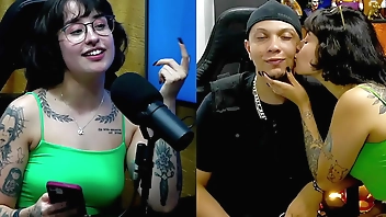 Martina Oliveira Avalia o Pauzão do Ruan, ela ficou com tesão vendo! - Podcast Pápum no Barraco! COMPLETO NO SHEER - XV RED