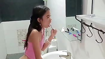 Filipina babe gives rimming - no choice is ass is on the face