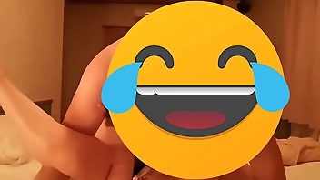 今回は生足正常位で突きまくった