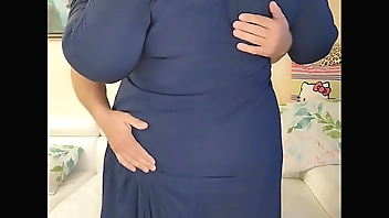 Real Amateur BBW Mature Granny kissing and making out with her Lover.