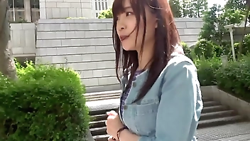 【超清純】23歳【SSS級美女】ゆいちゃん参上！普段は地味な医療事務員をしている彼女の応募理由は『興味があって…調教？とか』何やら胸騒ぎがする！初めての【調教プレイ】に緊張しまくり！【首輪&リード】【猿轡】スパンキングにイッてもやめない電マ責め！【激イキ大興奮】『ごめんなさい、イラマチオして下さい…』なんてドMなんだ！挿入されれば【大量潮吹きの嵐】清純を装う変態美女の衝撃映像見逃すな！https://bit.ly/3K51bva