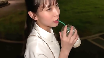 part1 完璧美BODYキレカワ希少種JDのなっちゃん《気持ちよすぎてイキ過ぎちゃうなし崩し生ハメせっくす》美顔美乳美尻&背骨浮き出るスリムBODYが完璧の希少種JDを生ハメ！/マイペースさ。照れ大爆発で顔真っ赤の慣れてない感じや、イキ過ぎたくないけどエッチはしたいいじらしさ…全部がカワイッ！/パイパンミニま●こに中出し！！