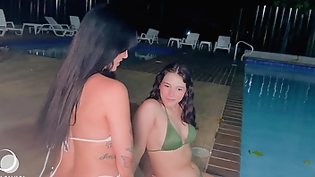 I meet a lesbian girl in colombia and she sucks my ass 5 minutes later