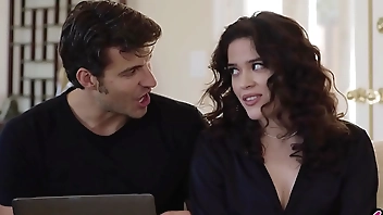 Computer technician finds porn on latina MILF Victoria Voxxx her pc