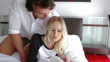 Mischievous Little Hottie Natalia Queen With Delicious Slit