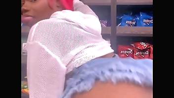 Keisha Minaj Twerkin In New City Deli