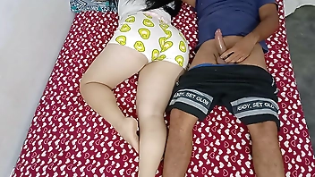 I stayed to rest in my stepsister's room and I had to put my dick in her, to avoid problems I had to put it in from behind, I almost got caught